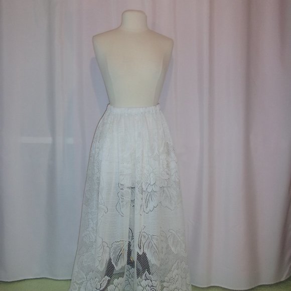 Costume Pioneer Lady for Cosplay, Reenactment or Halloween - Picture 10 of 13